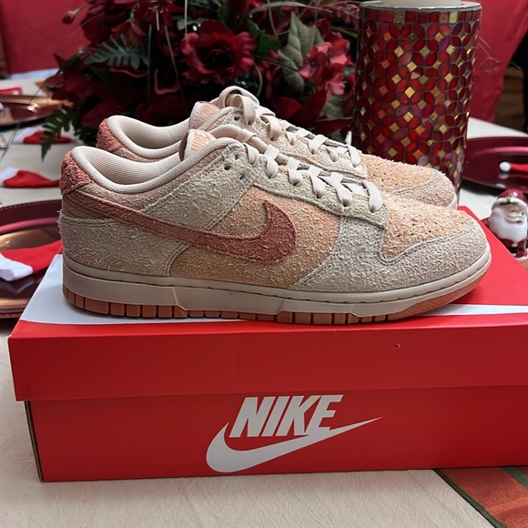 Nike Dunk Low - Picture 5 of 6